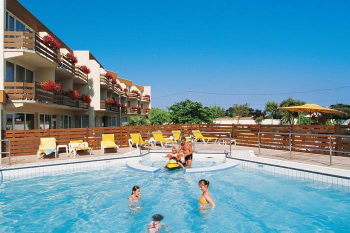 Hotel De La Pointe De Mousterlin 포에낭 외부 사진