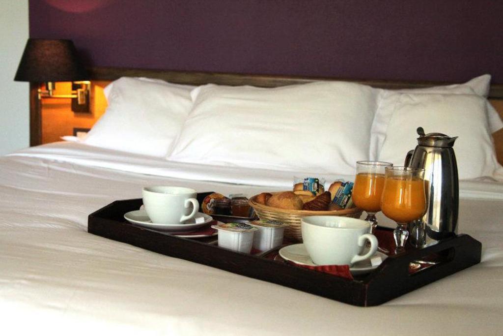 Hotel De La Pointe De Mousterlin 포에낭 객실 사진