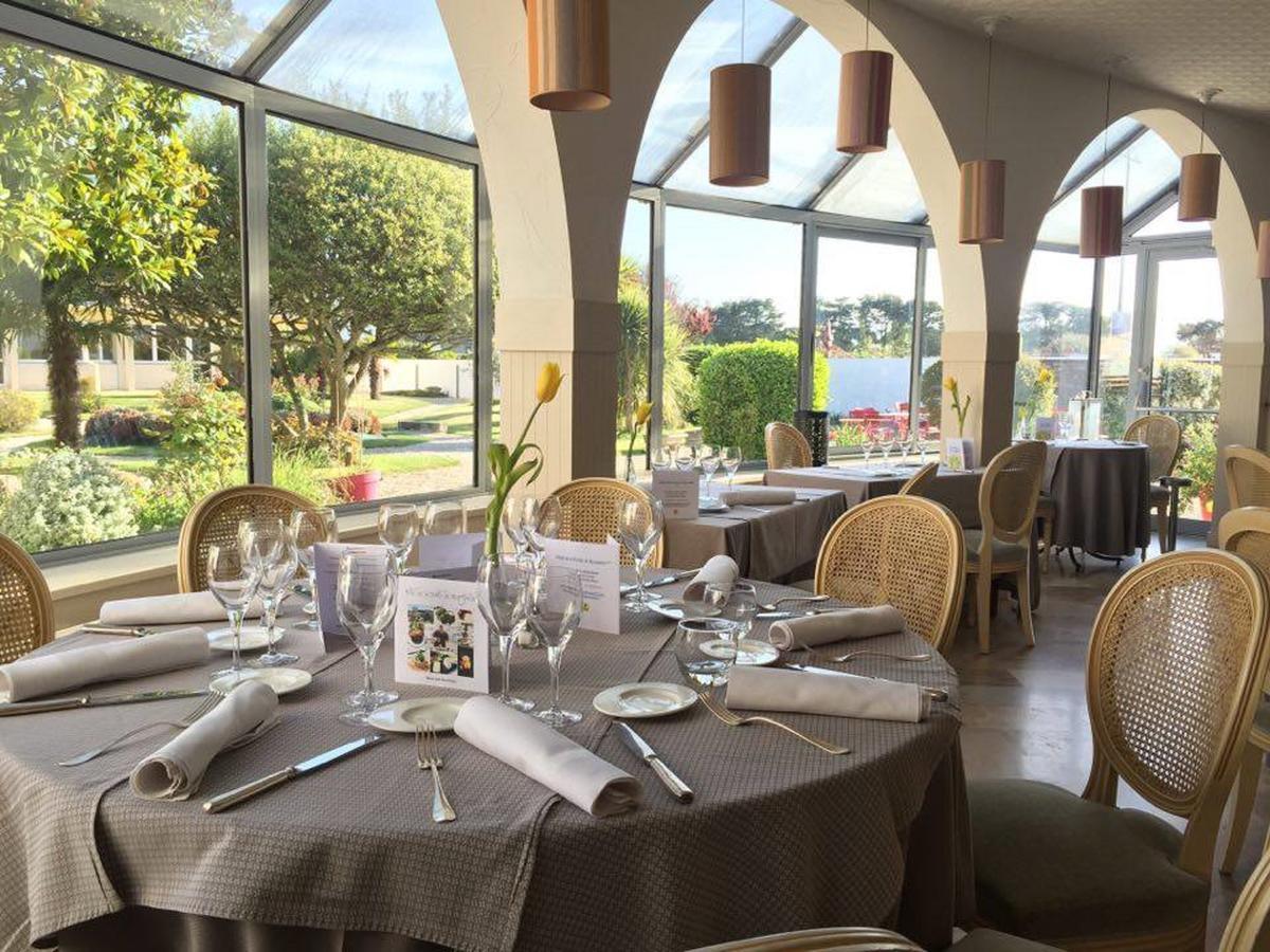 Hotel De La Pointe De Mousterlin 포에낭 외부 사진